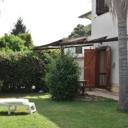 Sun House Vittoria * Sabaudia
